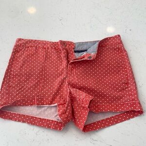 Women’s shorts brand hinge